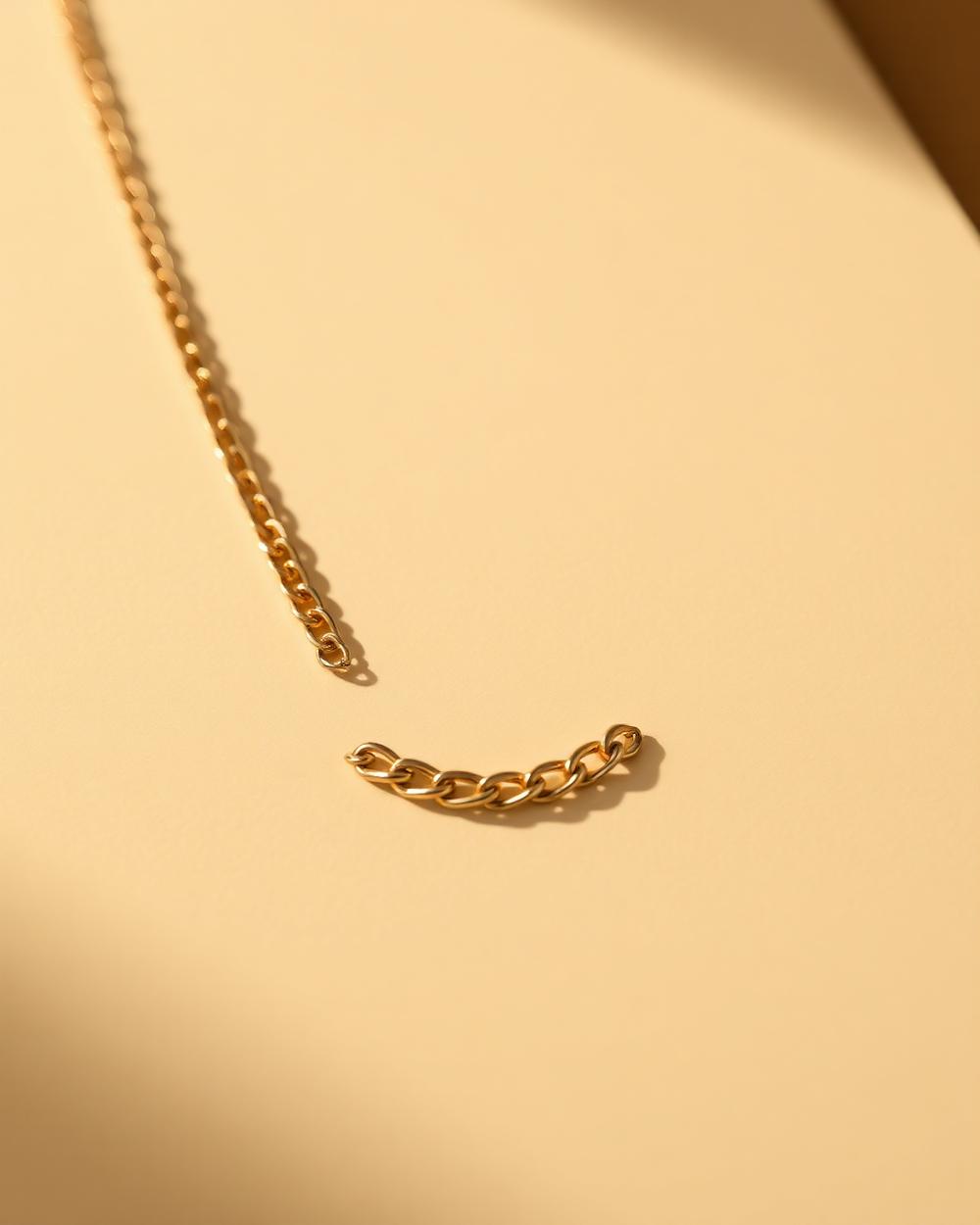 Orabela Signature Chain in 18K gold